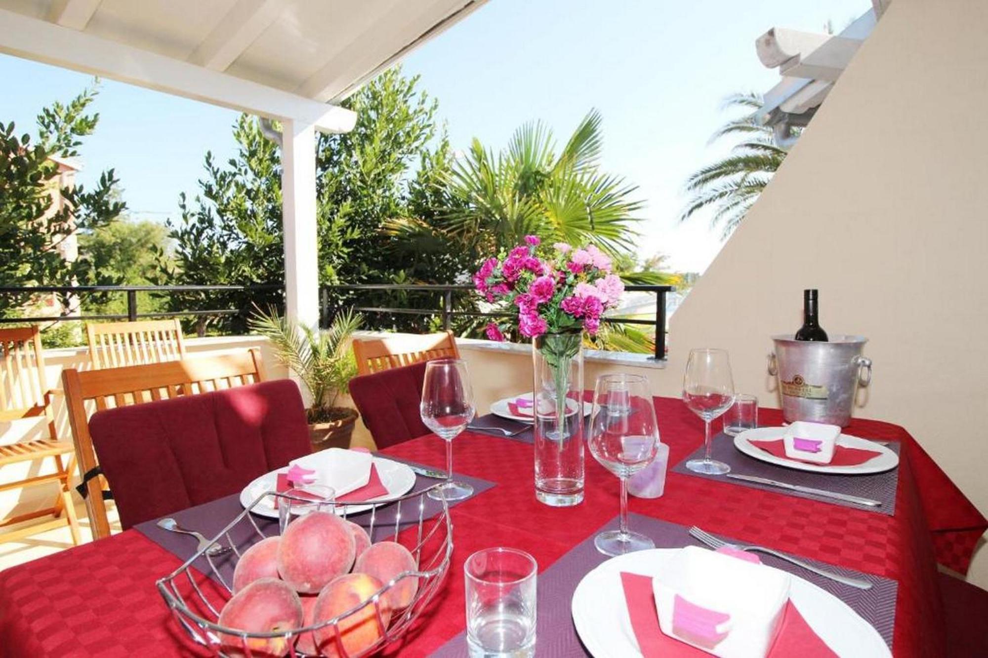 Rooms And Apartments Palma B&B Medulin Exterior foto